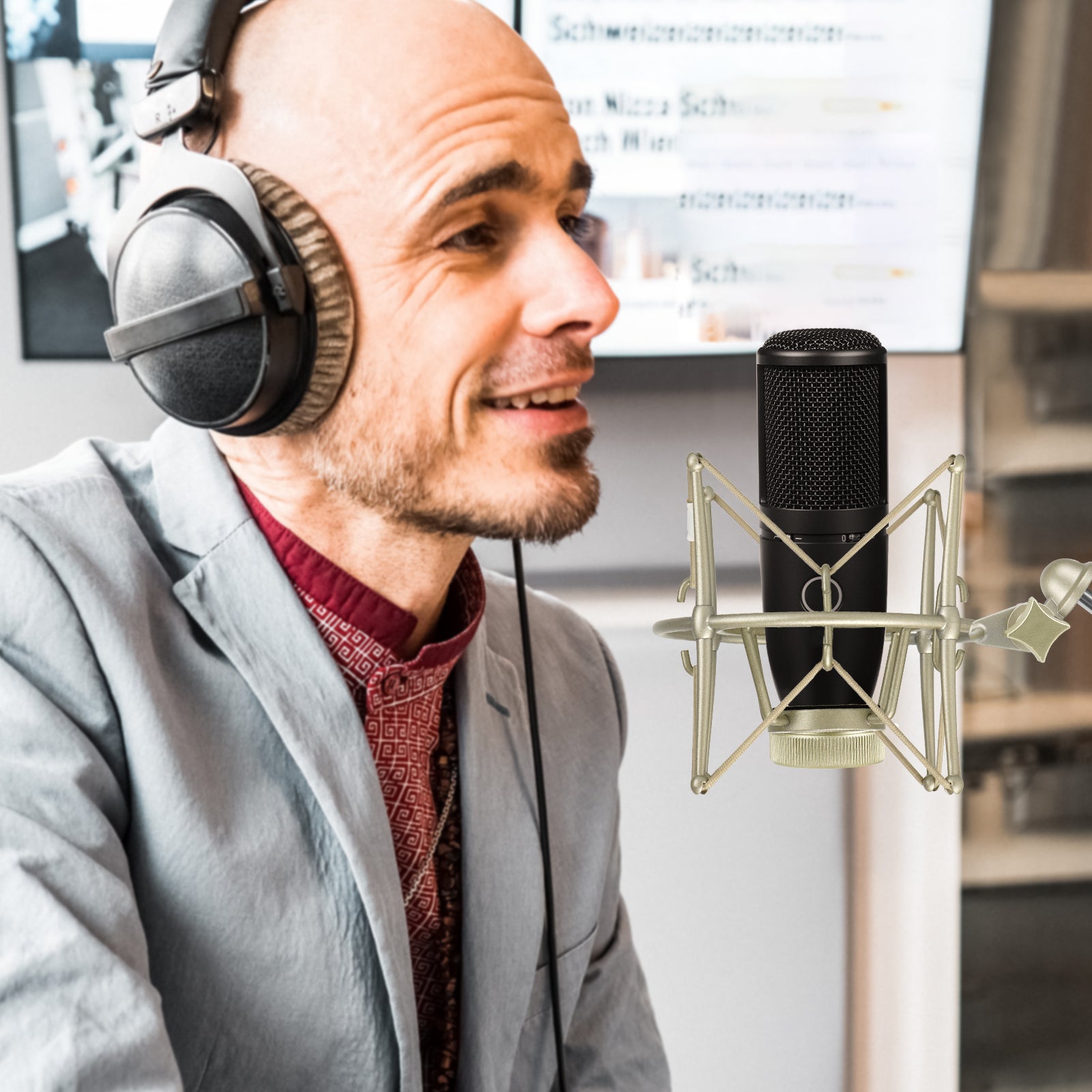 Geekria - Soporte de micrófono para creadores, compatible con AKG P120 Geekria - Soporte de micrófono para creadores, compatible con AKG P120