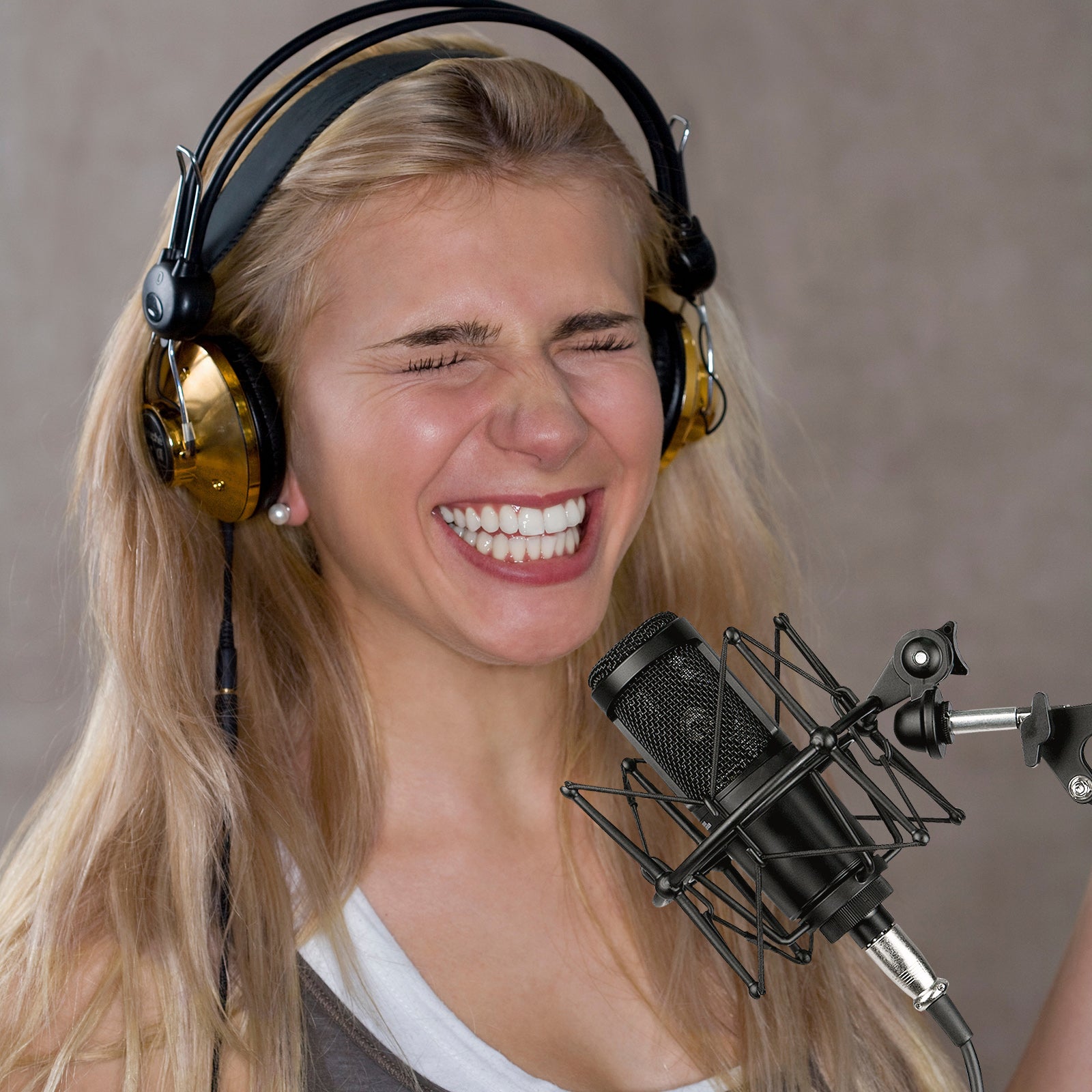 Support Antichoc Microphone Compatible Audio-Technica AT2020 - Amortit Les Vibrations Pour Enregistrement Clair