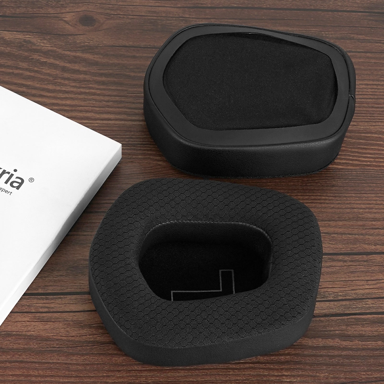 Geekria – Cuscinetti Auricolari In Tessuto A Rete Per Logitech G733, Ricambio Memory Foam (bianco E Rosa)